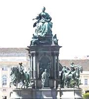 Denkmal Maria Theresia zwischen den Museen